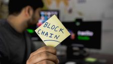 DAG vs. Blockchain Bitcoin vs. Nano
